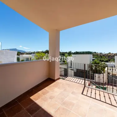Long-term rent of townhouse in El Paraiso