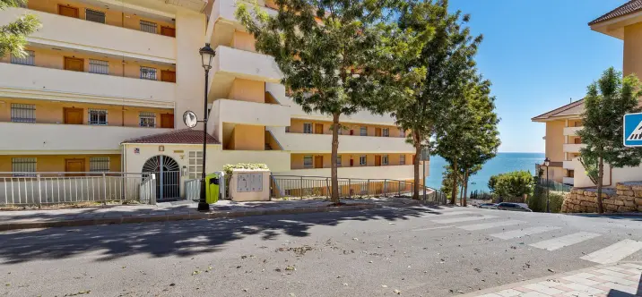 Venta de apartamento en planta baja en Fuengirola 1