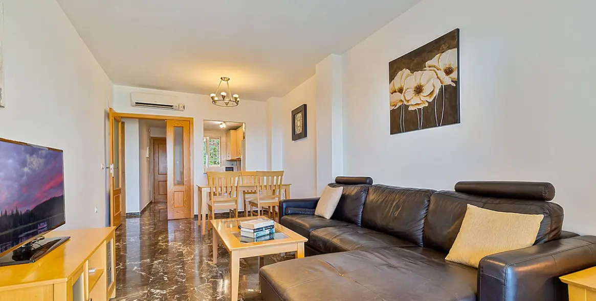 Sale of ground floor apartment in Fuengirola 9