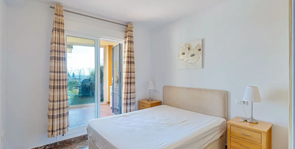 Sale of ground floor apartment in Fuengirola 13
