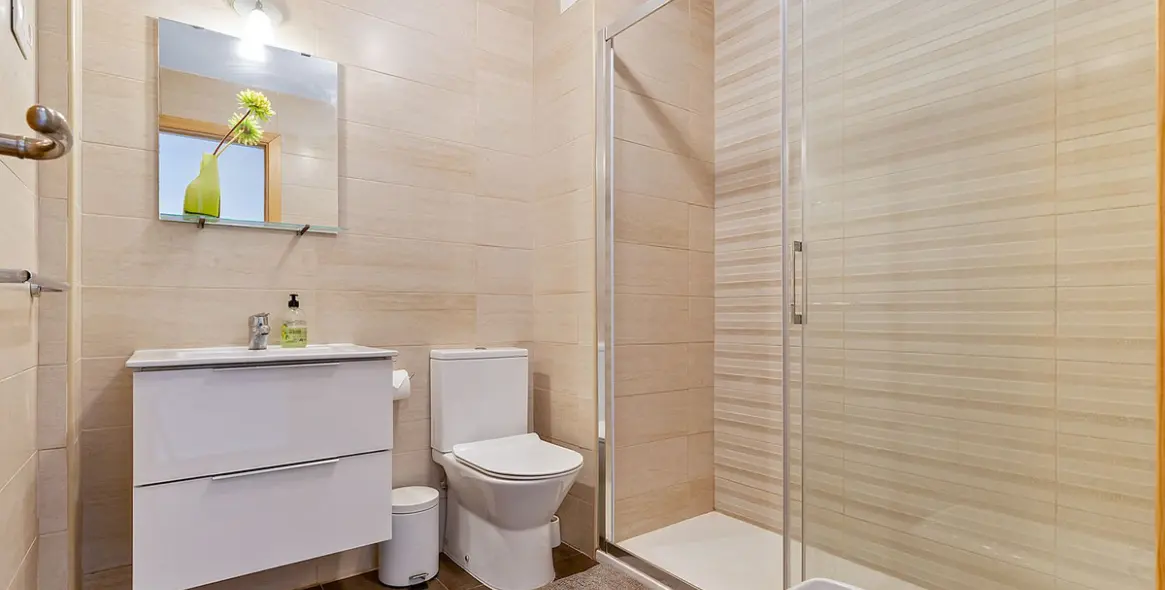 Sale of ground floor apartment in Fuengirola 15