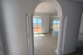 Image 7 thumb