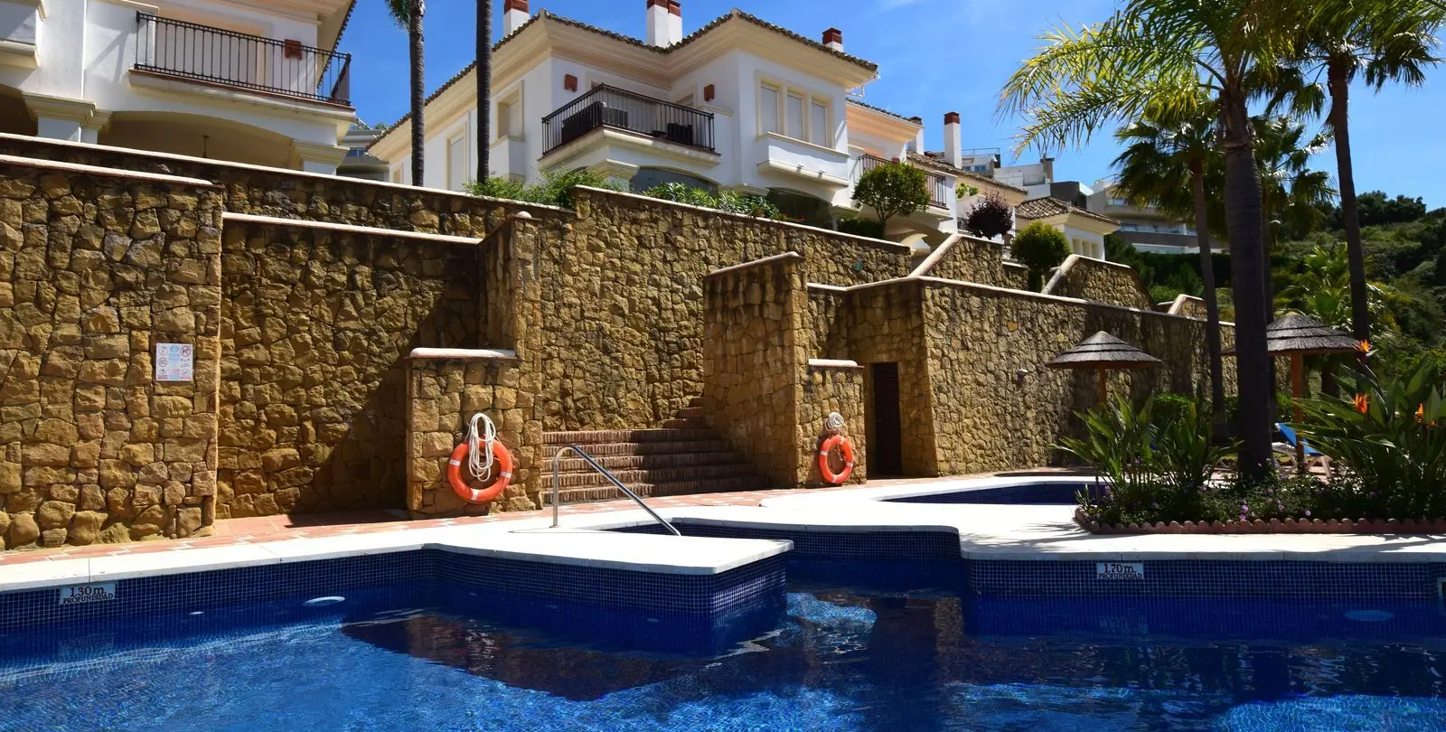 Sale of townhouse in La Cala Golf 1