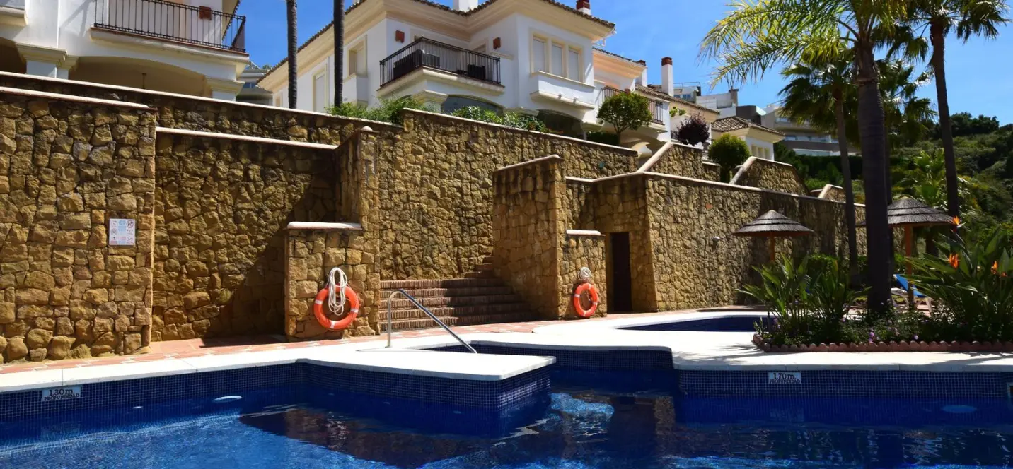 Sale of townhouse in La Cala Golf 0