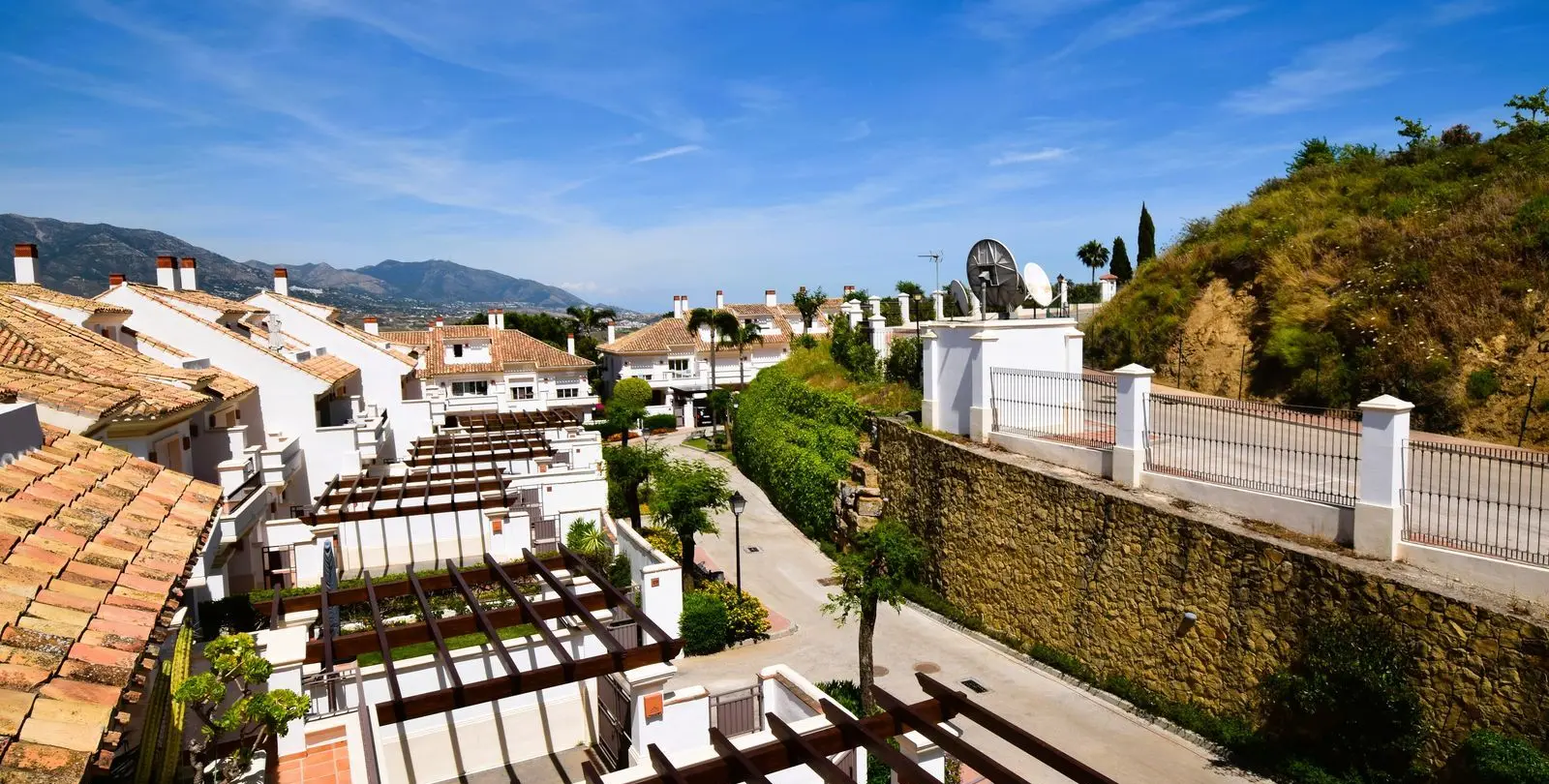 Sale of townhouse in La Cala Golf 16