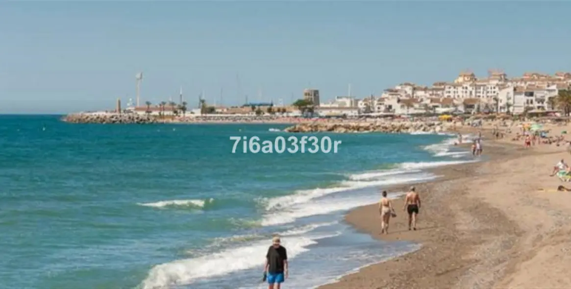 Venta de ático en San Pedro de Alcántara 24