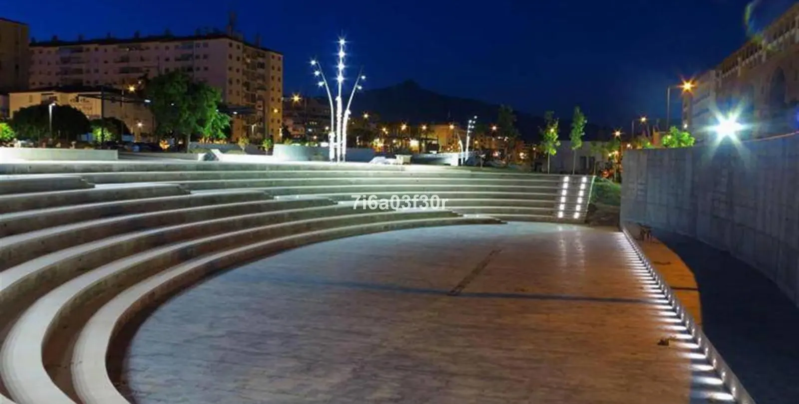 Venta de ático en San Pedro de Alcántara 25