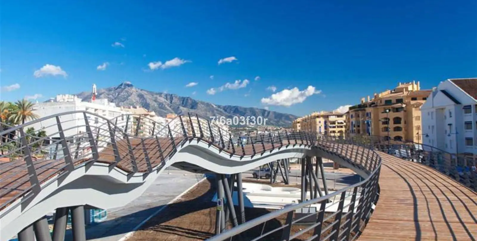 Venta de ático en San Pedro de Alcántara 26