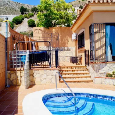 Venta de villa independiente en Benalmadena