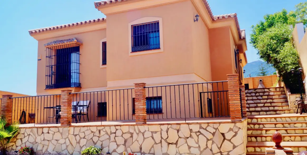 Sale of detached villa in Benalmadena 6