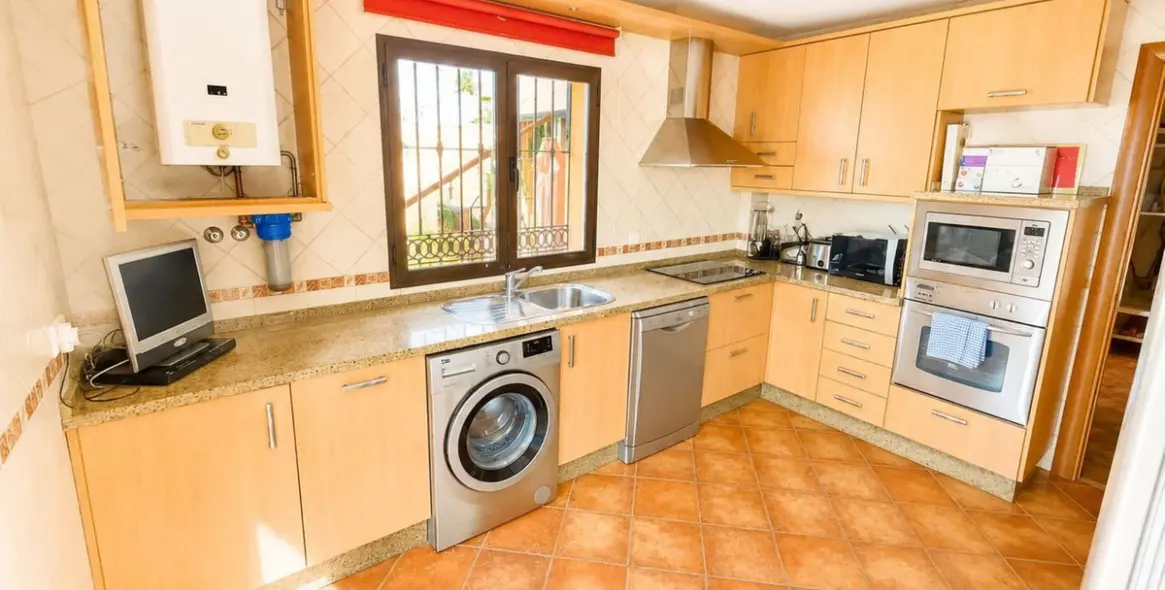 Sale of detached villa in Benalmadena 15