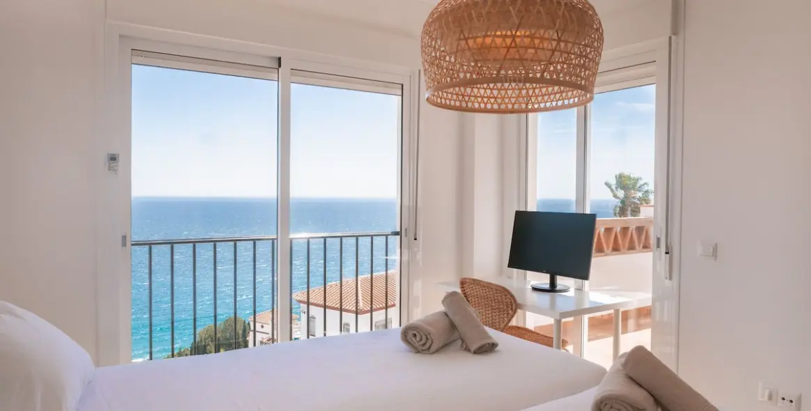 Sale of detached villa in Nerja 18