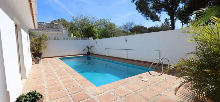 Venta de villa independiente en El Rosario 0