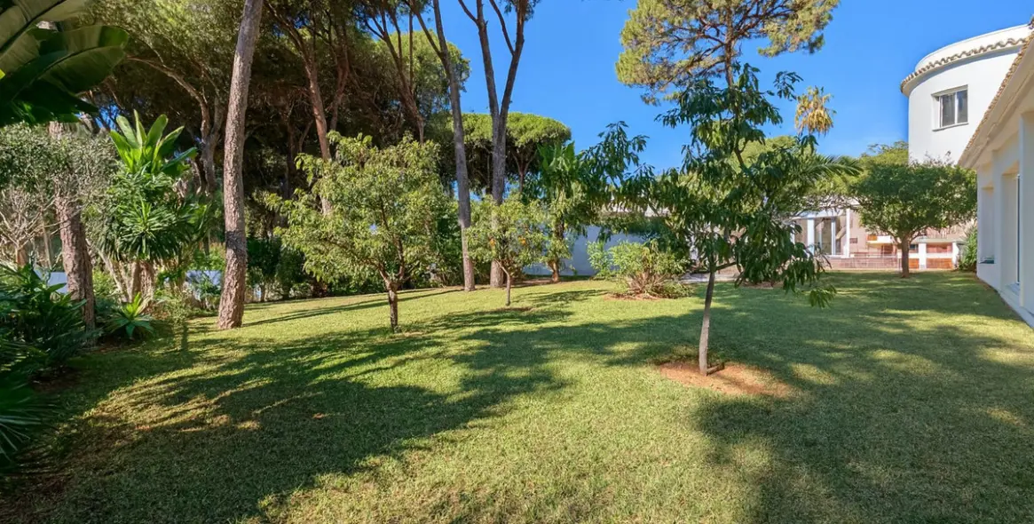 Venta de villa independiente en El Rosario 15