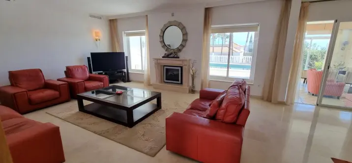 Long-term rent of detached villa in Benahavís 1