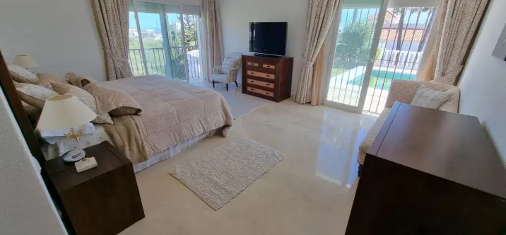 Long-term rent of detached villa in Benahavís 3
