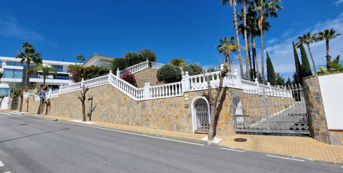 Long-term rent of detached villa in Benahavís 6