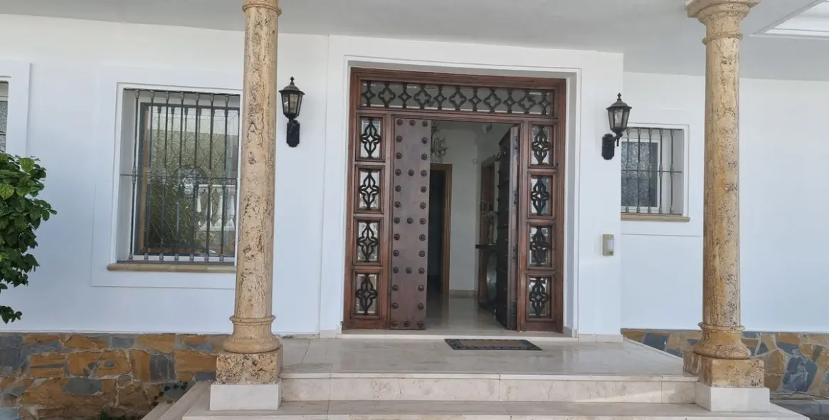Long-term rent of detached villa in Benahavís 8