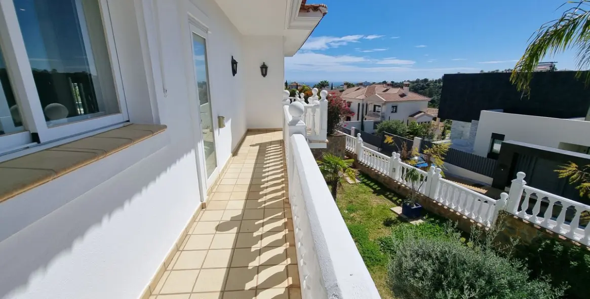 Long-term rent of detached villa in Benahavís 29