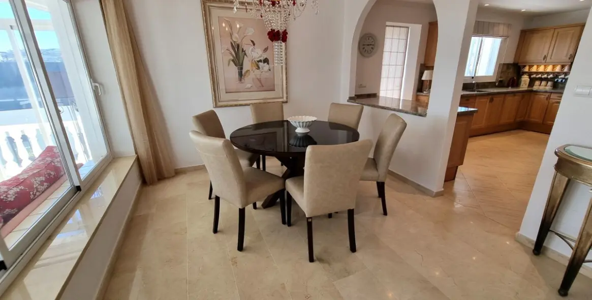 Long-term rent of detached villa in Benahavís 37