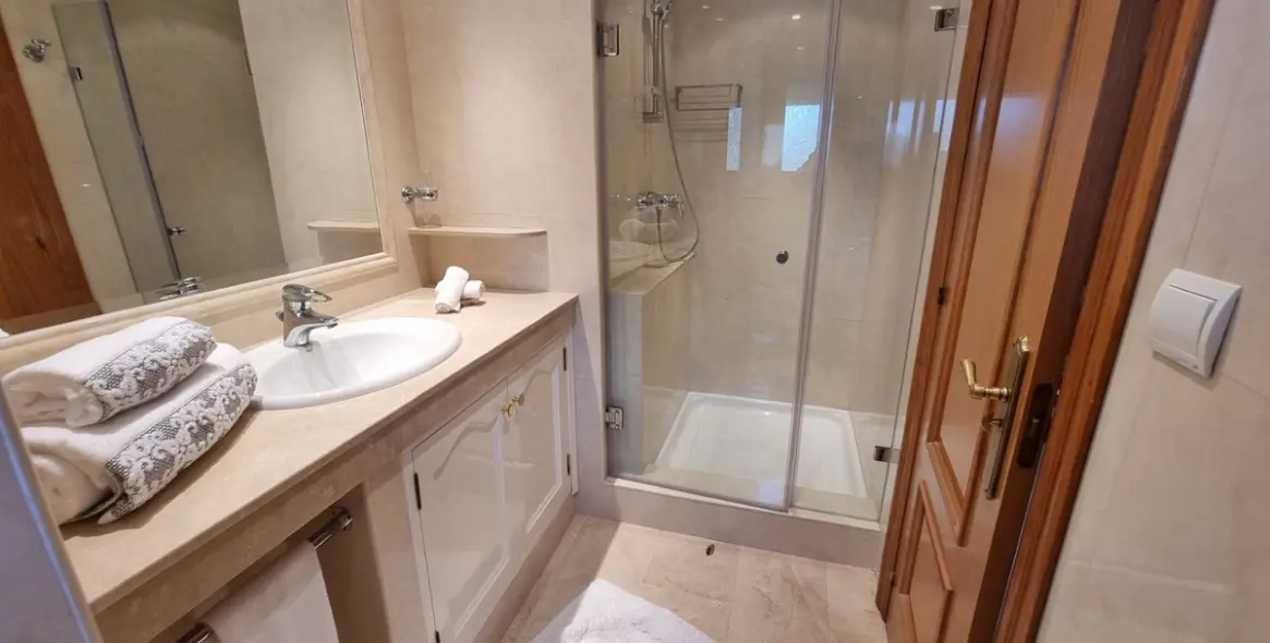 Long-term rent of detached villa in Benahavís 48