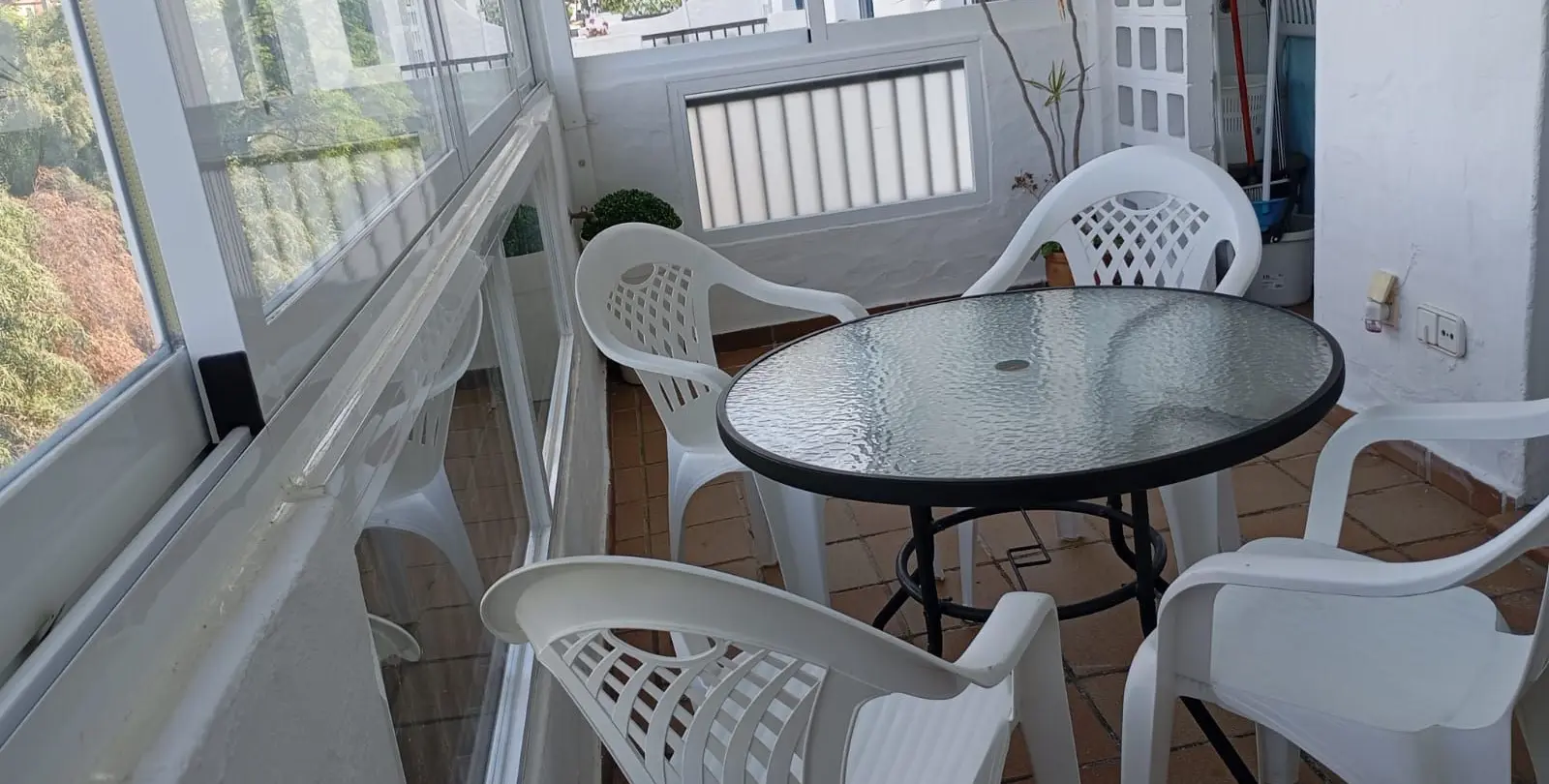 Sale of middle floor apartment in La Duquesa 8