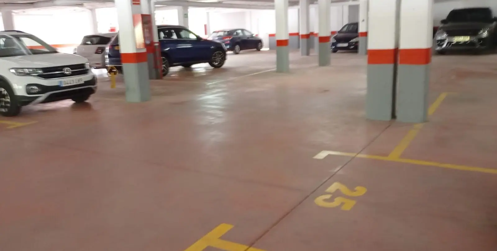 Sale of middle floor apartment in La Duquesa 38