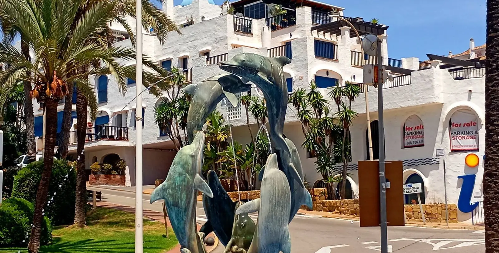 Sale of middle floor apartment in La Duquesa 49