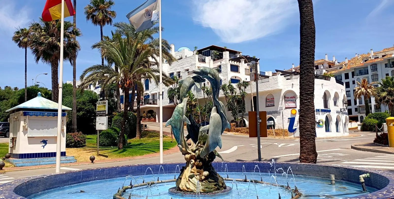Sale of middle floor apartment in La Duquesa 50