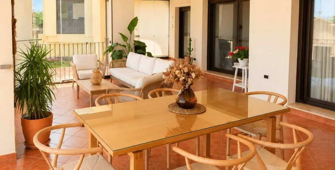 Venta de apartamento en planta baja en Valle Romano 7