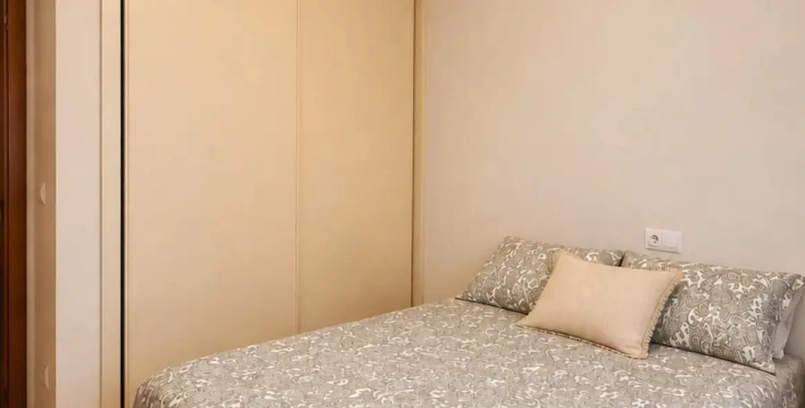 Venta de apartamento en planta baja en Valle Romano 16