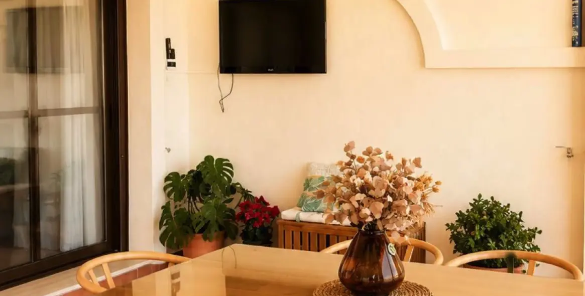 Venta de apartamento en planta baja en Valle Romano 28