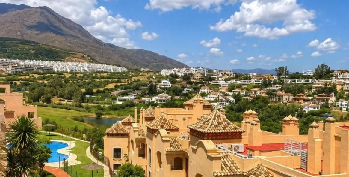 Venta de apartamento en planta baja en Valle Romano 45