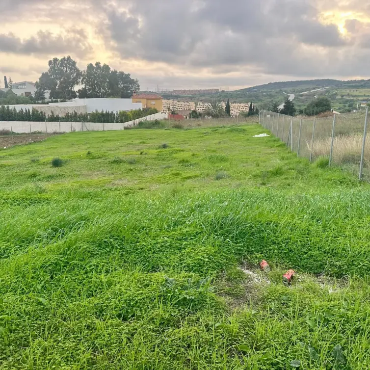 Sale of residential plot in Valle Romano