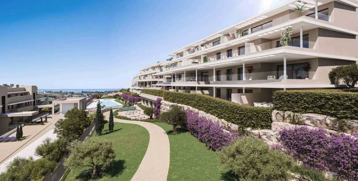 Sale of ground floor apartment in Estepona 10