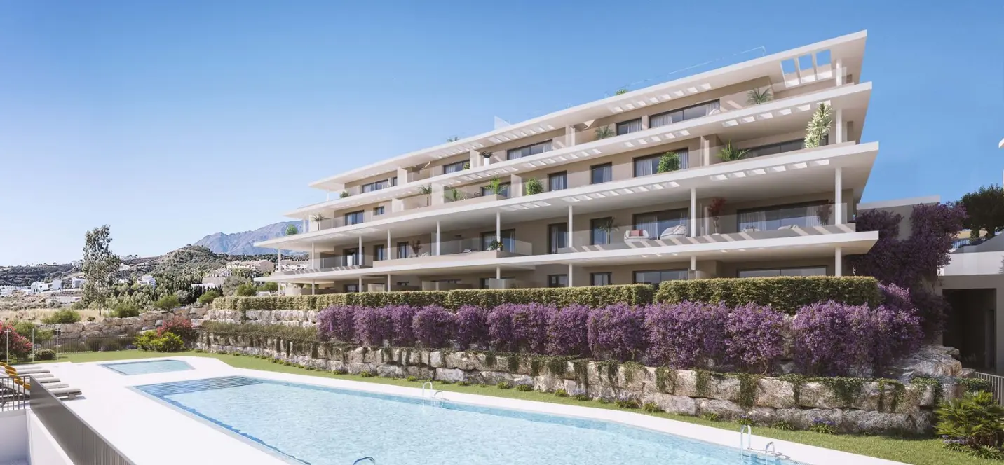Venta de apartamento en planta baja en Estepona 1