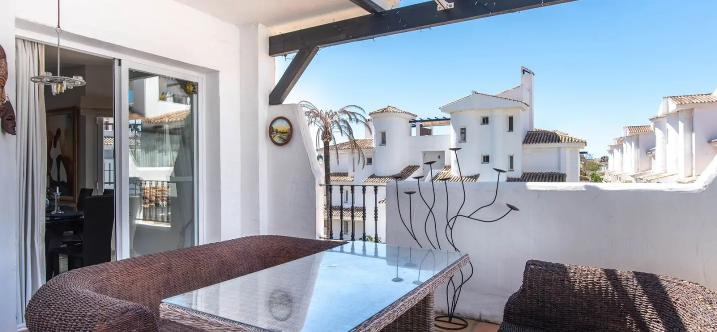 Продажа двухуровневого пентхауса в Puerto Banús 3
