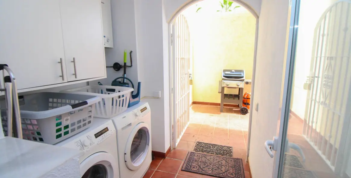 Sale of ground floor apartment in La Cala de Mijas 15