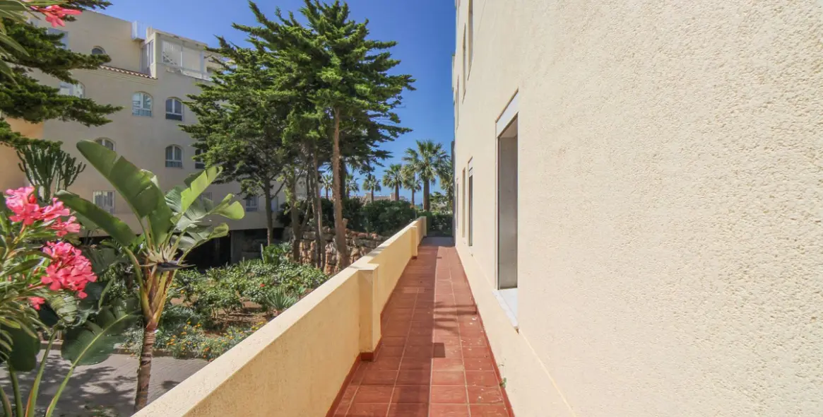 Sale of ground floor apartment in La Cala de Mijas 17