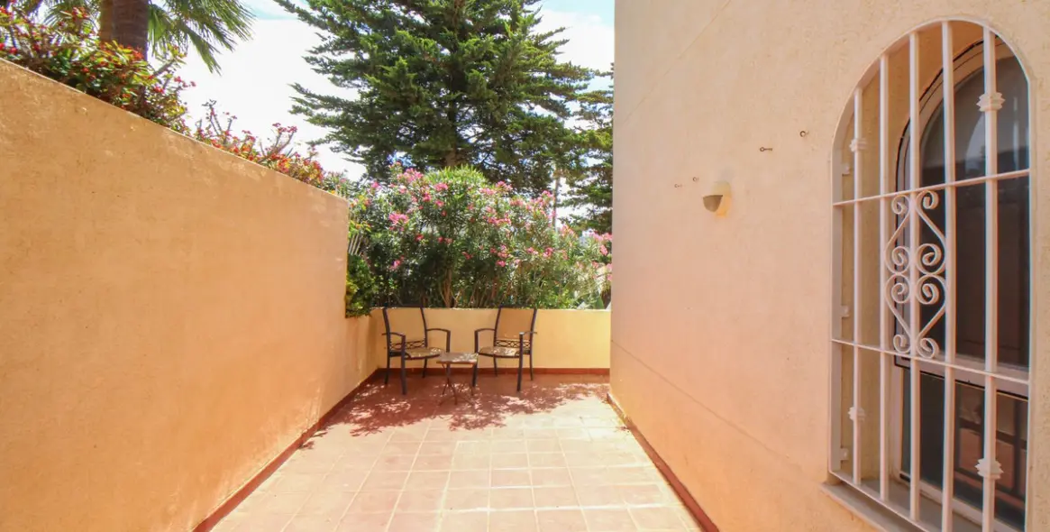 Sale of ground floor apartment in La Cala de Mijas 18