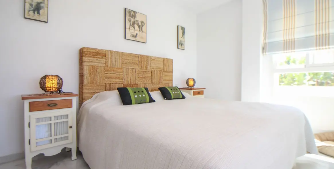 Sale of ground floor apartment in La Cala de Mijas 25