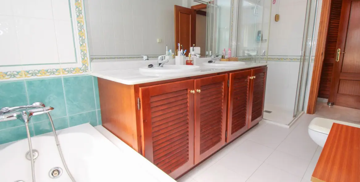 Sale of ground floor apartment in La Cala de Mijas 28