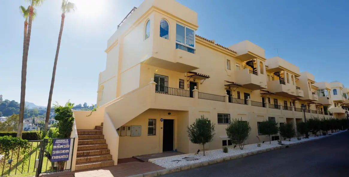 Sale of ground floor apartment in La Quinta 31