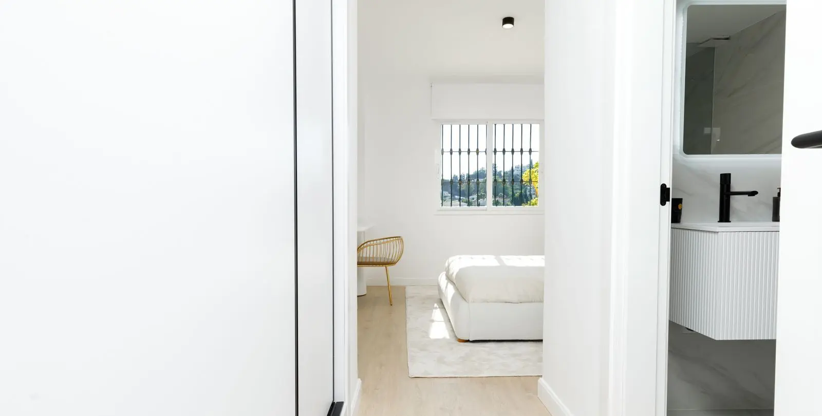 Venta de apartamento en planta baja en La Quinta 14