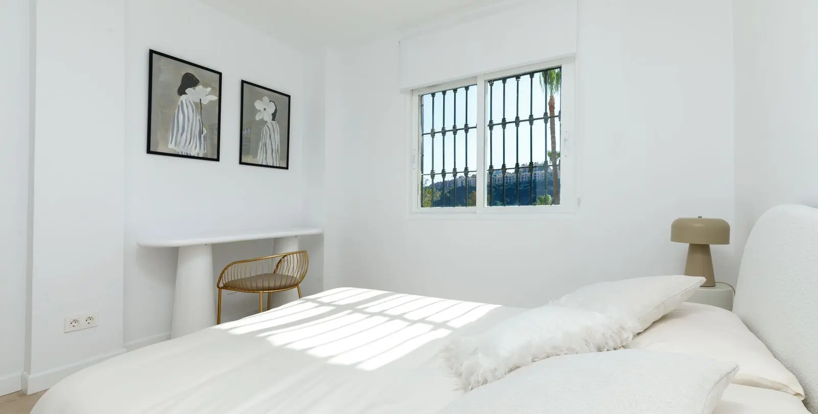 Venta de apartamento en planta baja en La Quinta 16