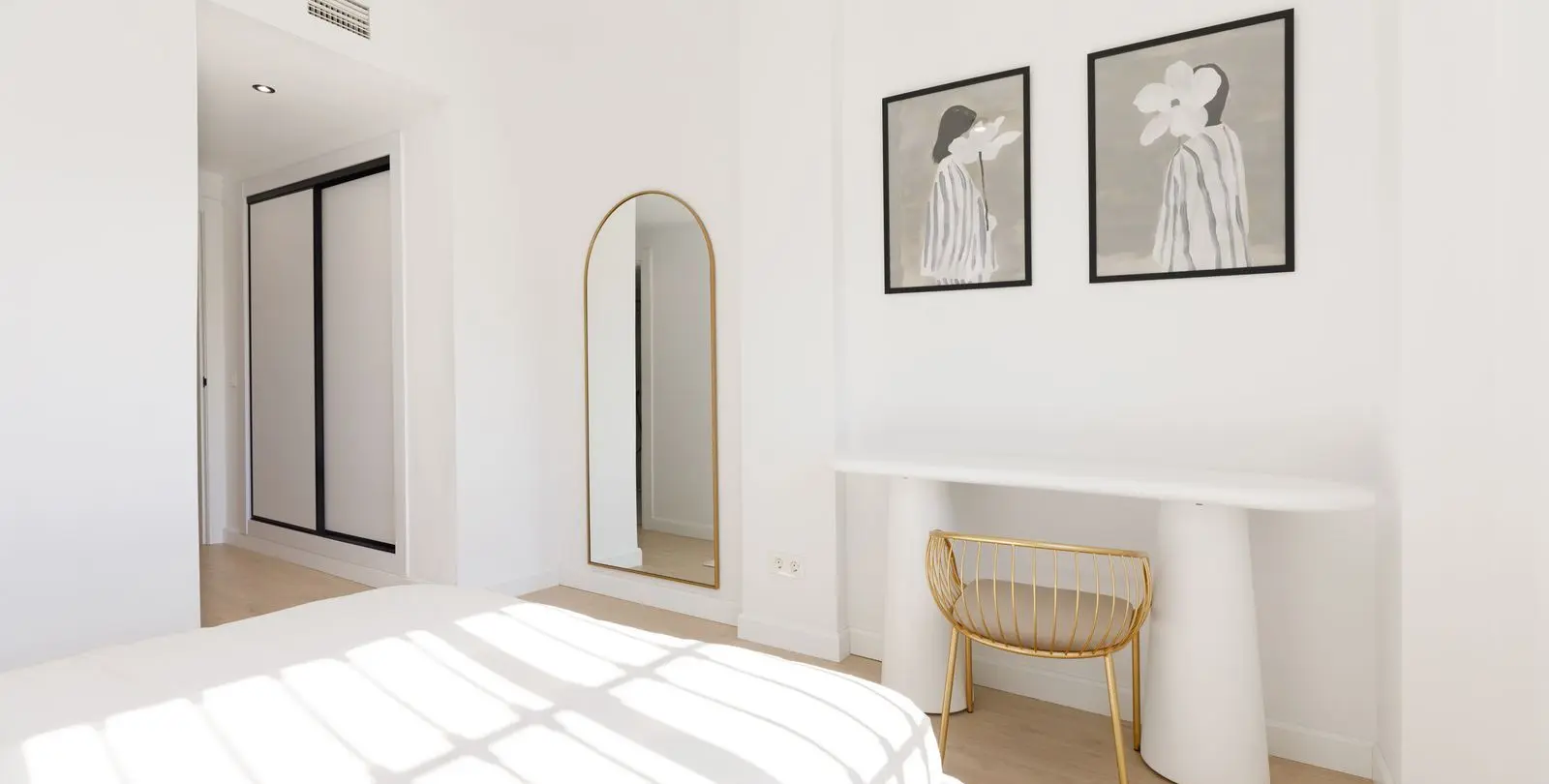 Venta de apartamento en planta baja en La Quinta 17