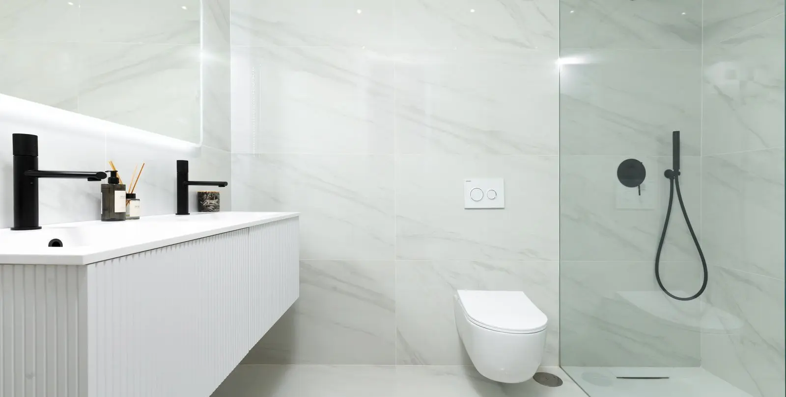 Venta de apartamento en planta baja en La Quinta 19