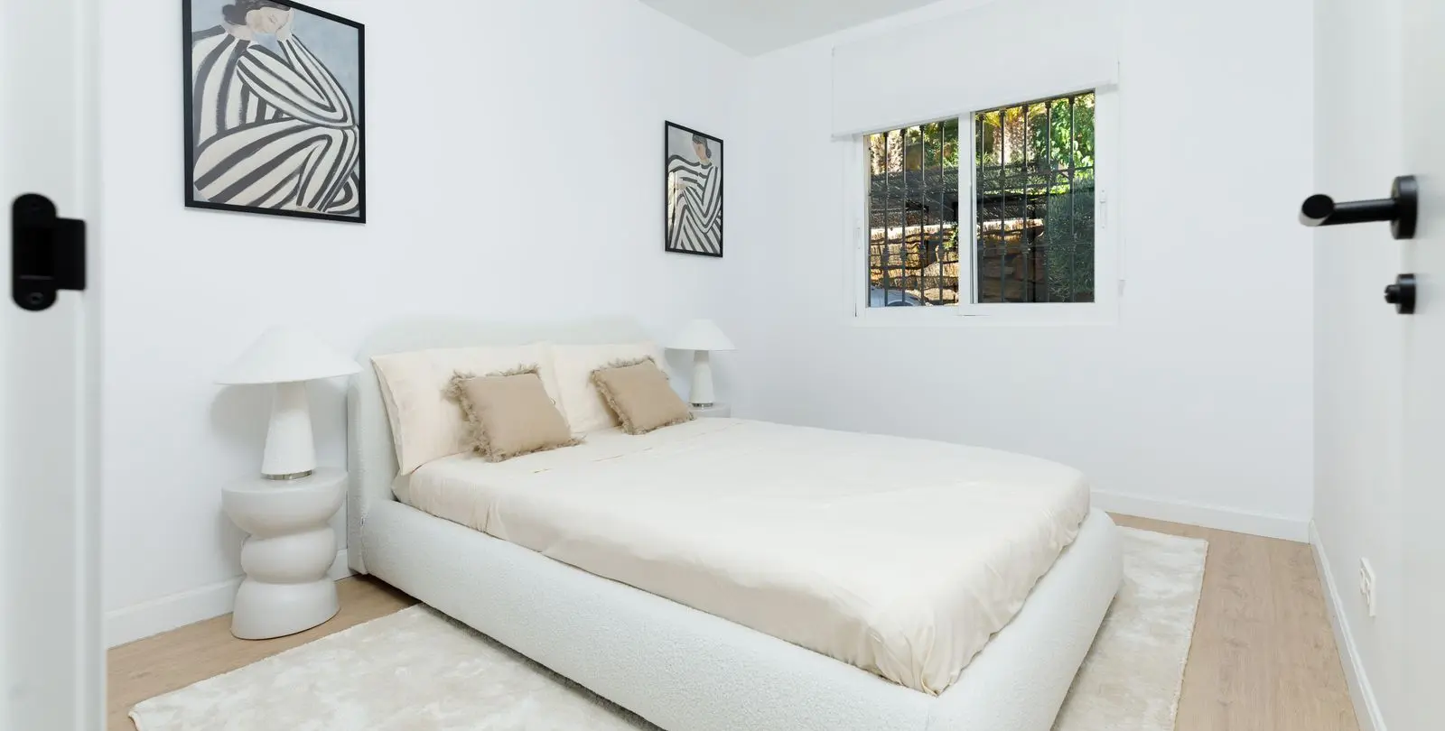 Venta de apartamento en planta baja en La Quinta 24
