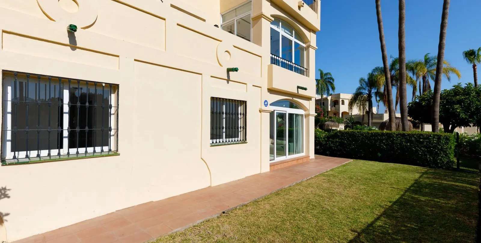 Venta de apartamento en planta baja en La Quinta 26
