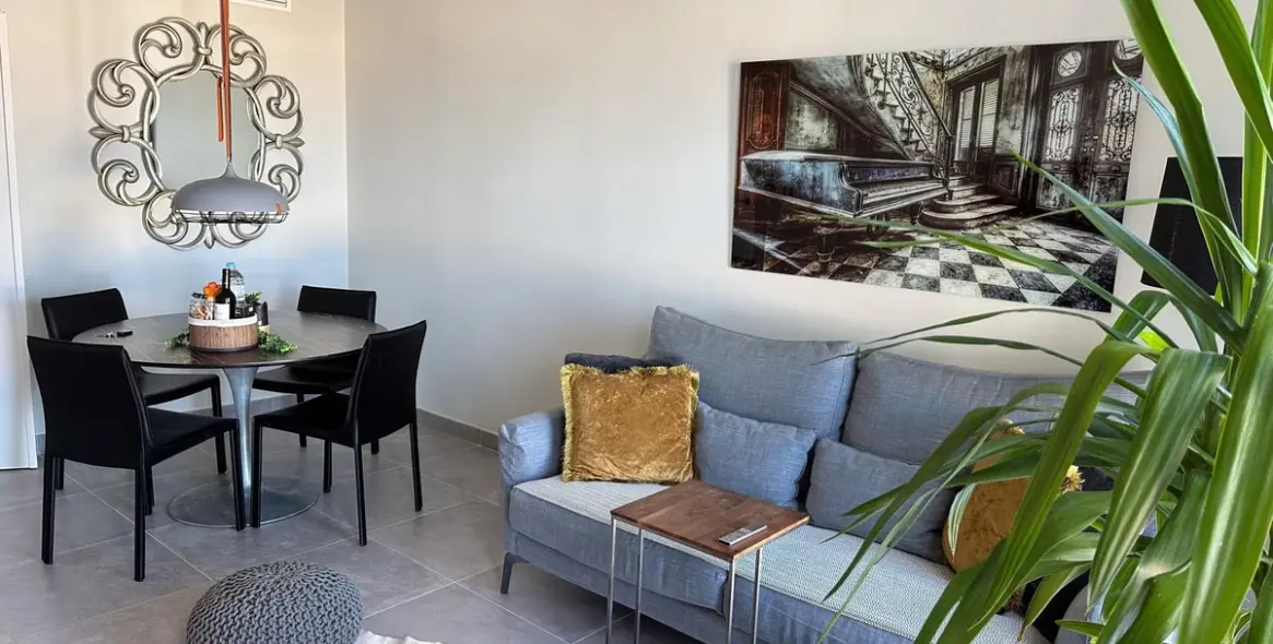 Sale of penthouse in Estepona 3